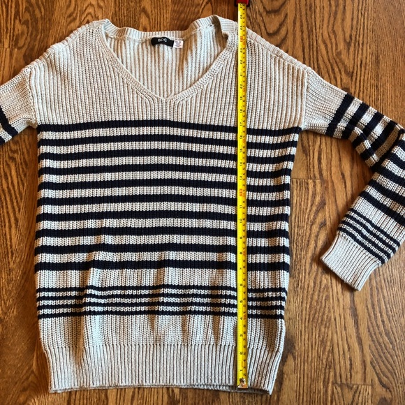 BDG Urban Outfitters gray navy stripes sweater - Picture 10 of 14